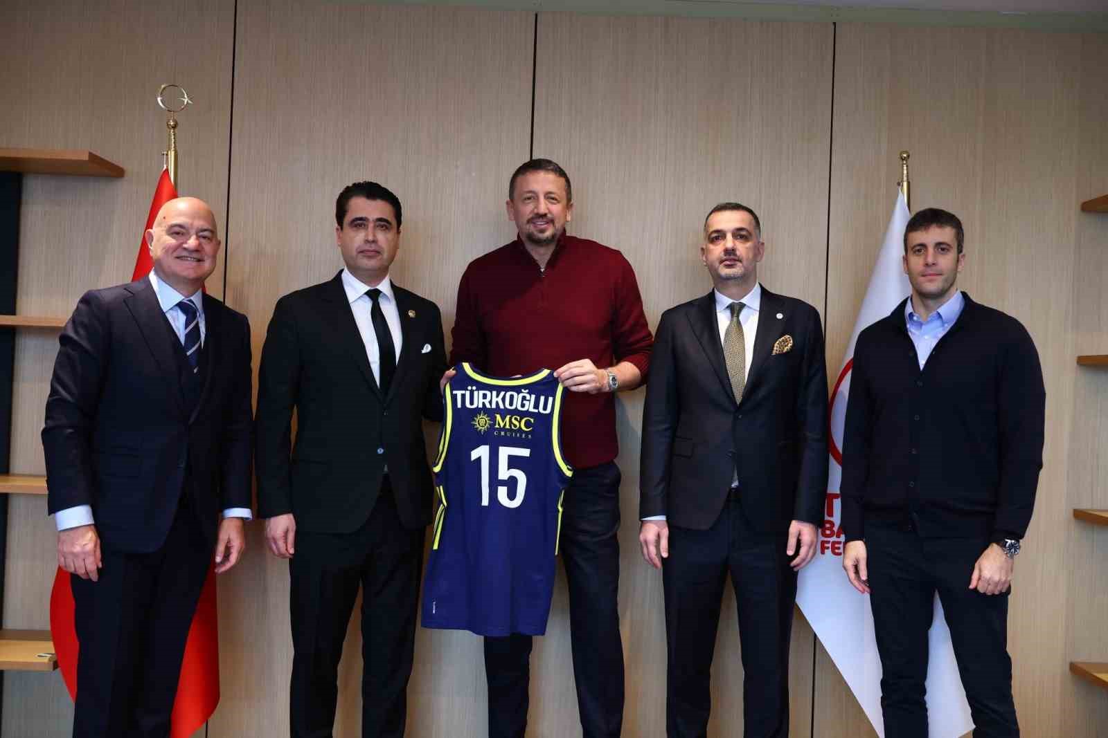 Fenerbahçe’den TBF Başkanı Hidayet Türkoğlu’na ziyaret
