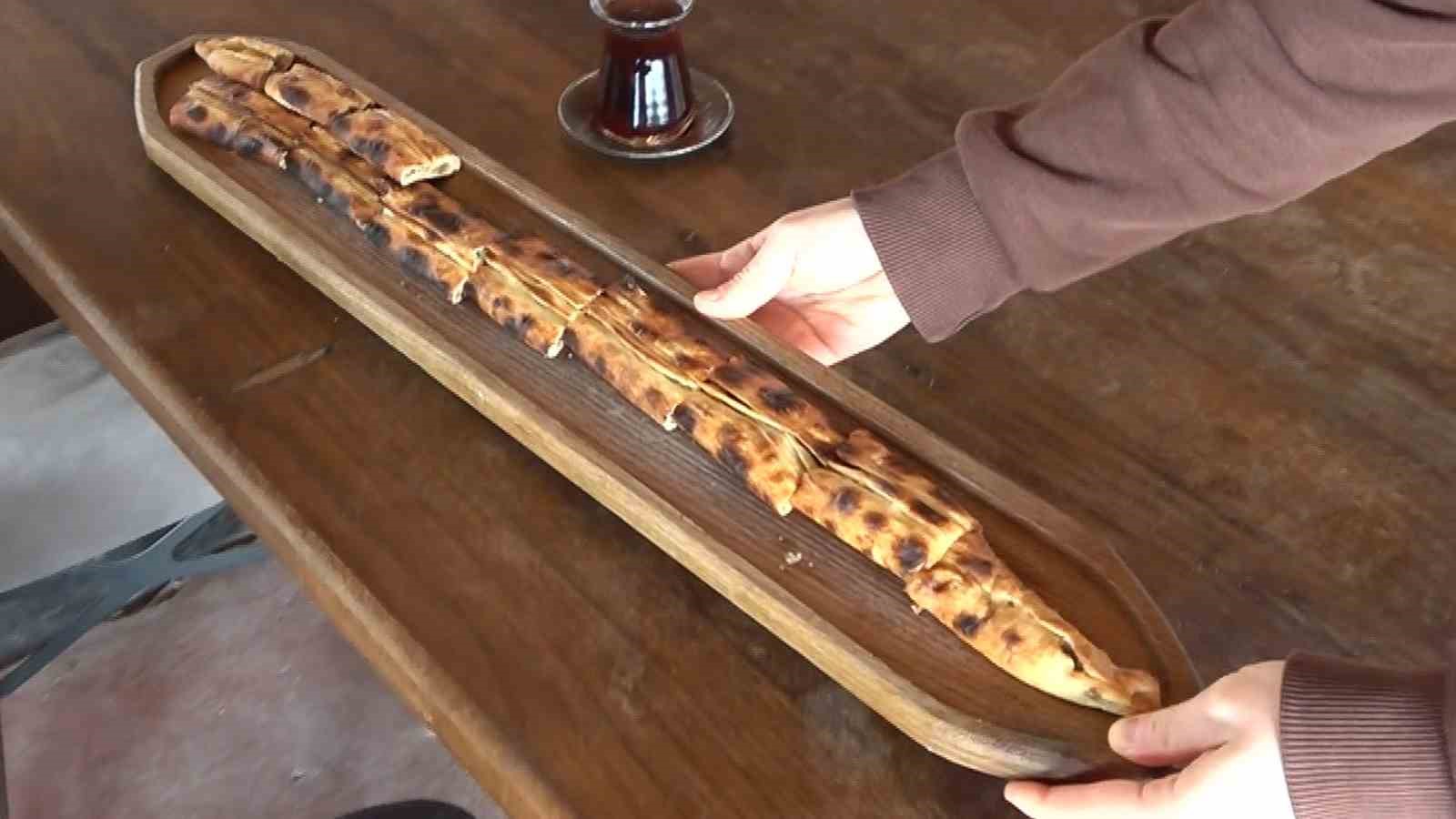Damak çatlatan tescilli lezzet: Çarşamba Pidesi
