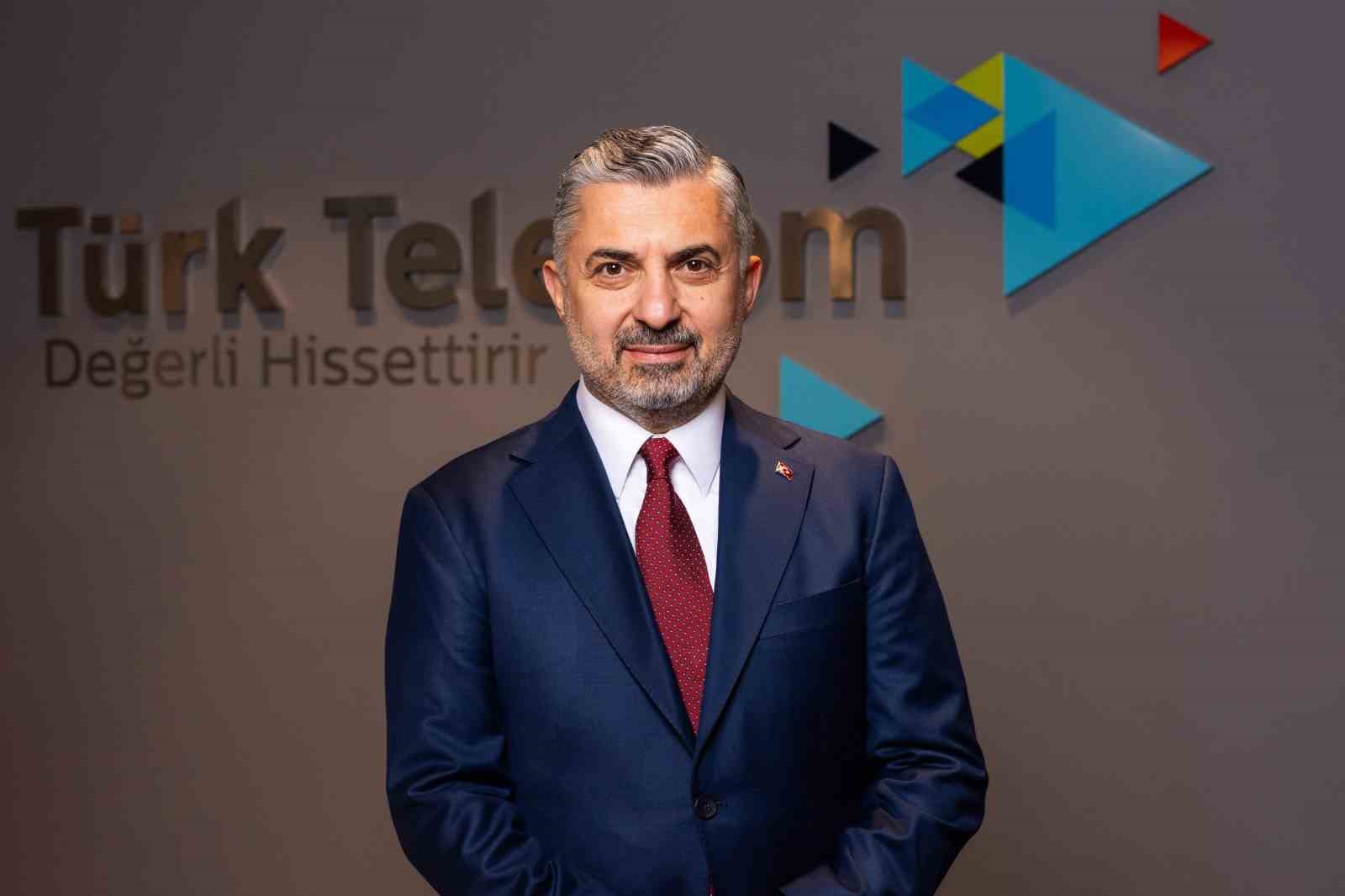 Türk Telekom, görme engelli bireylere 5G ile Engelsiz Tribün deneyimi sundu
