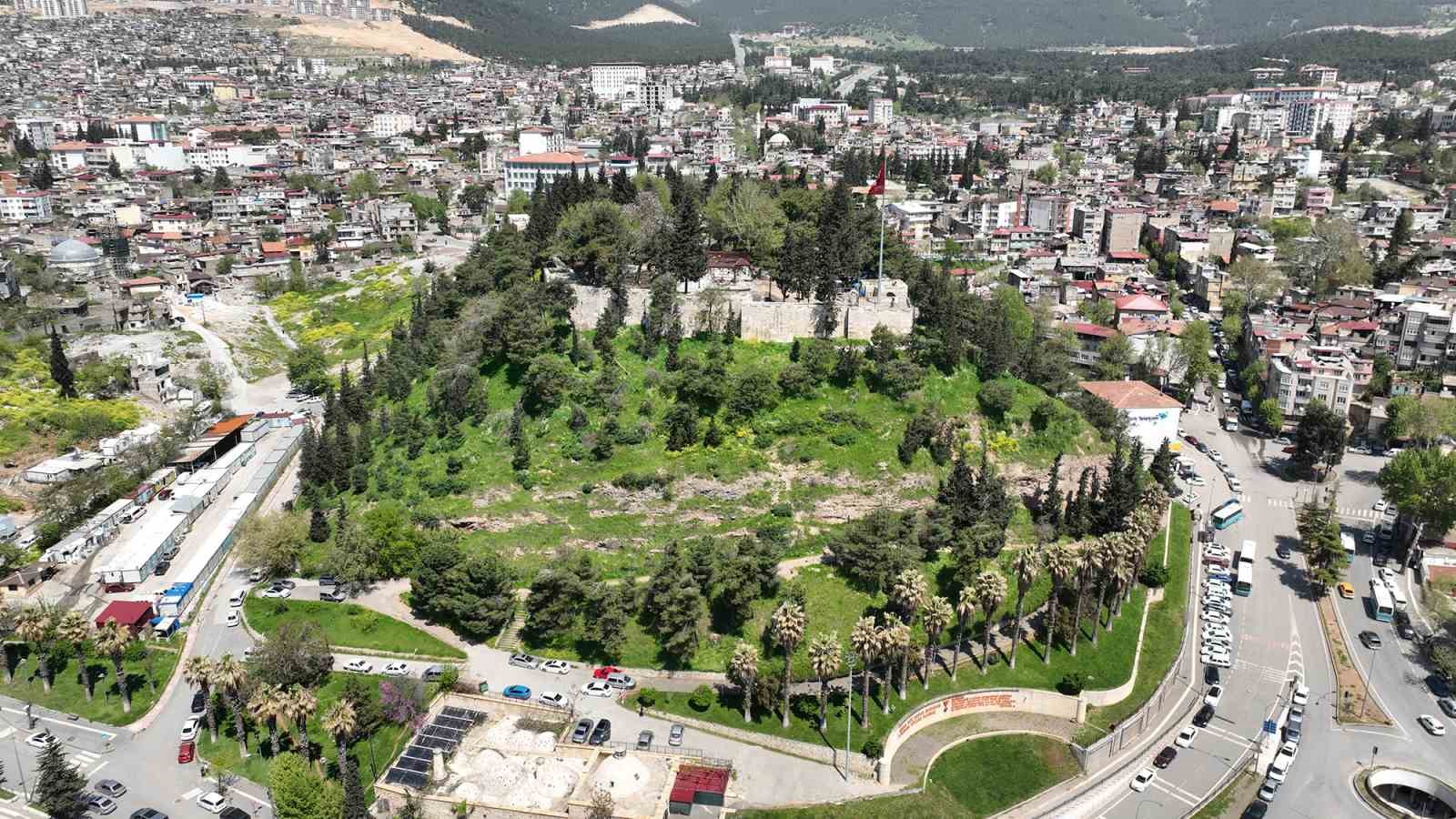 Kahramanmaraş Kalesi’nde restorasyon çalışmaları sürüyor
