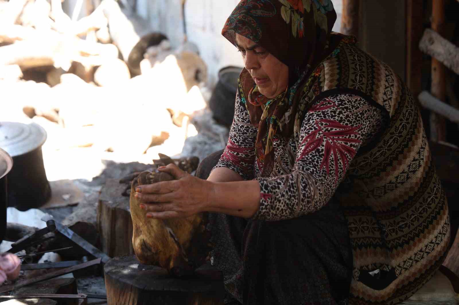 Kurbanlar kesildi, kelleler ütülmeye başladı
