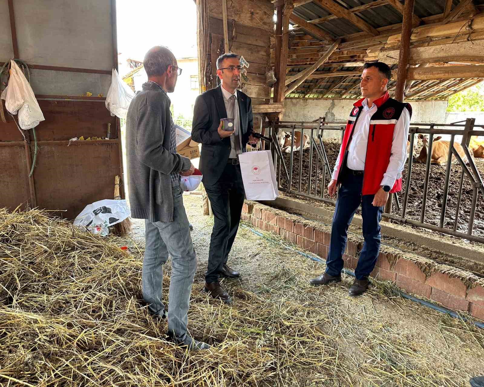 Uşak Tarım ve Orman Müdürlüğü ekipleri sahada incelemelerde bulundu

