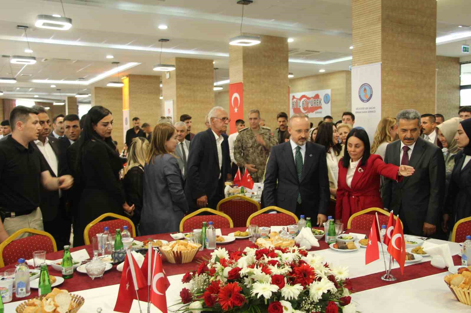 80 ilden gazi ve şehit yakınları Şırnak’ta bir araya geldi
