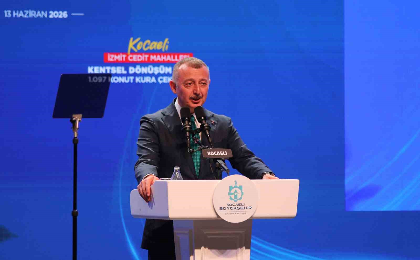 Başkan Büyükakın: "Gökteki yıldızları vaat edip sonra çok basit işleri bile yapmadan kaçanlar oldu"
