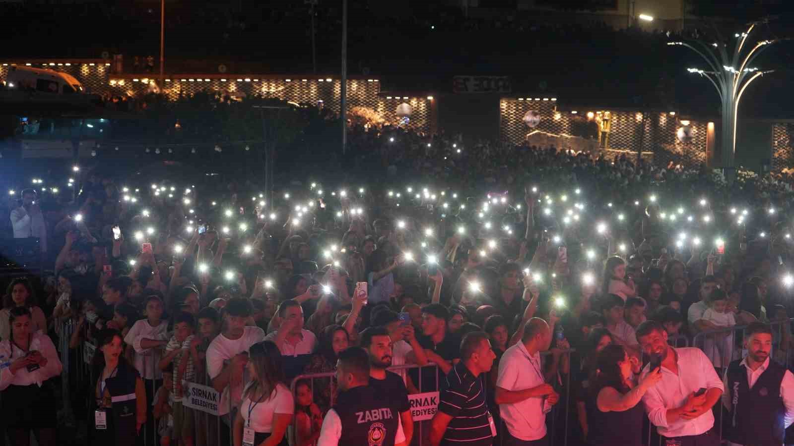 Şırnak’ta Kültür, Sanat ve Gençlik Festivali: 15 bin kişi yaz coşkusuna ortak oldu
