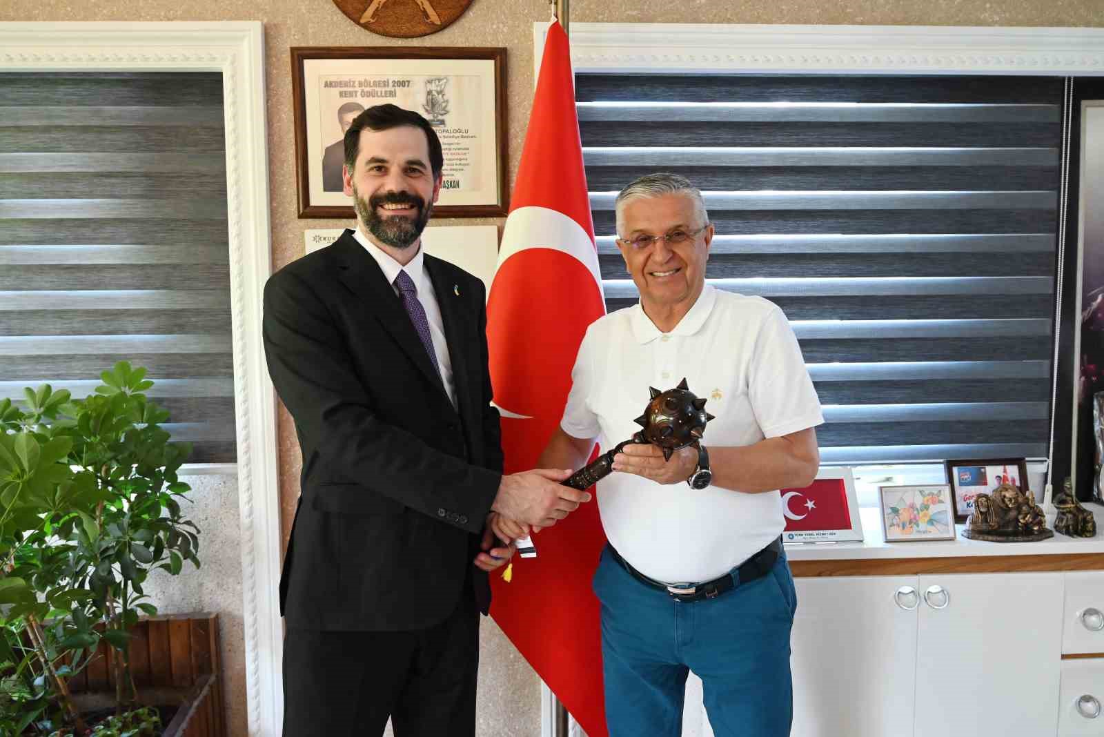 Ukraynalı çocuklar Kemer’de ağırlanacak
