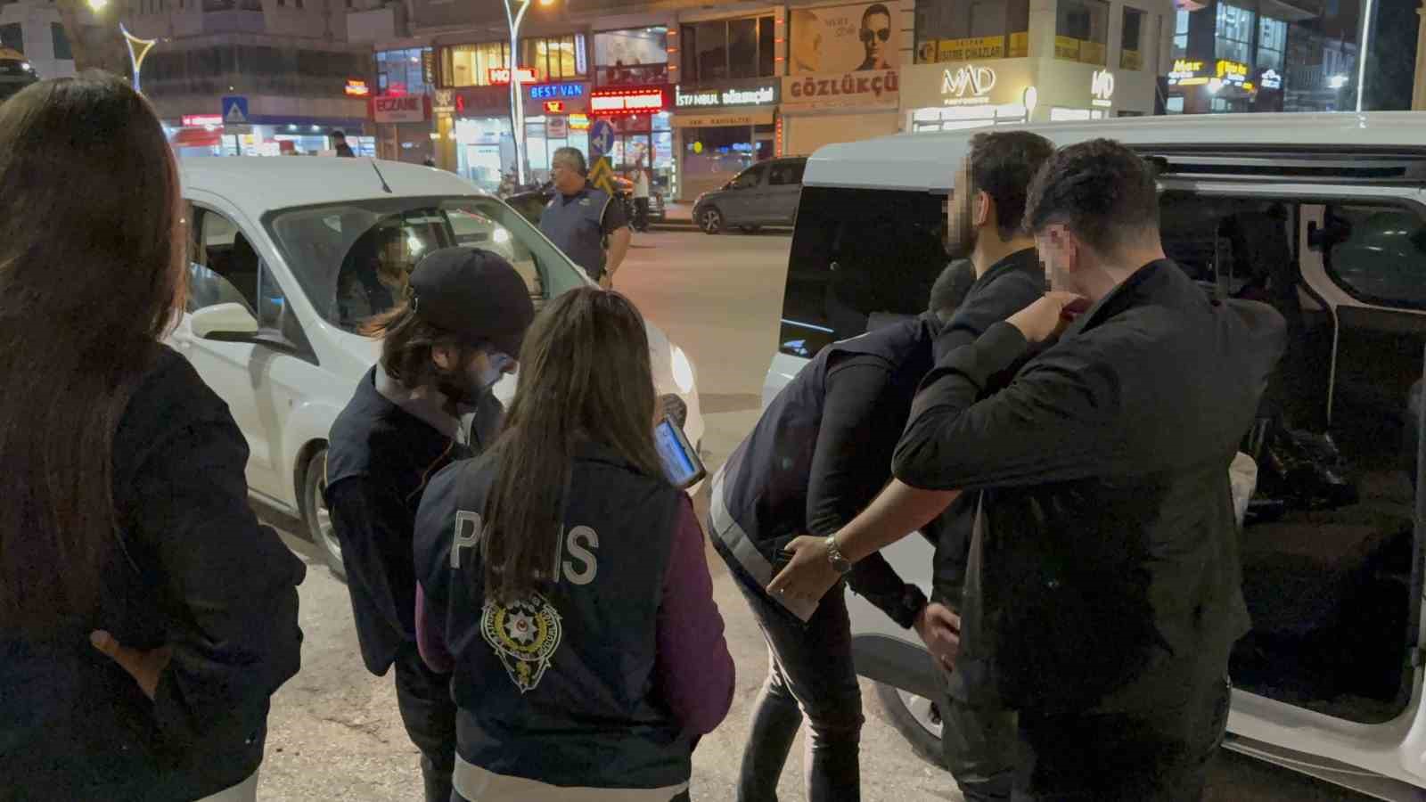 Tatvan’da huzur uygulaması: 1 gözaltı
