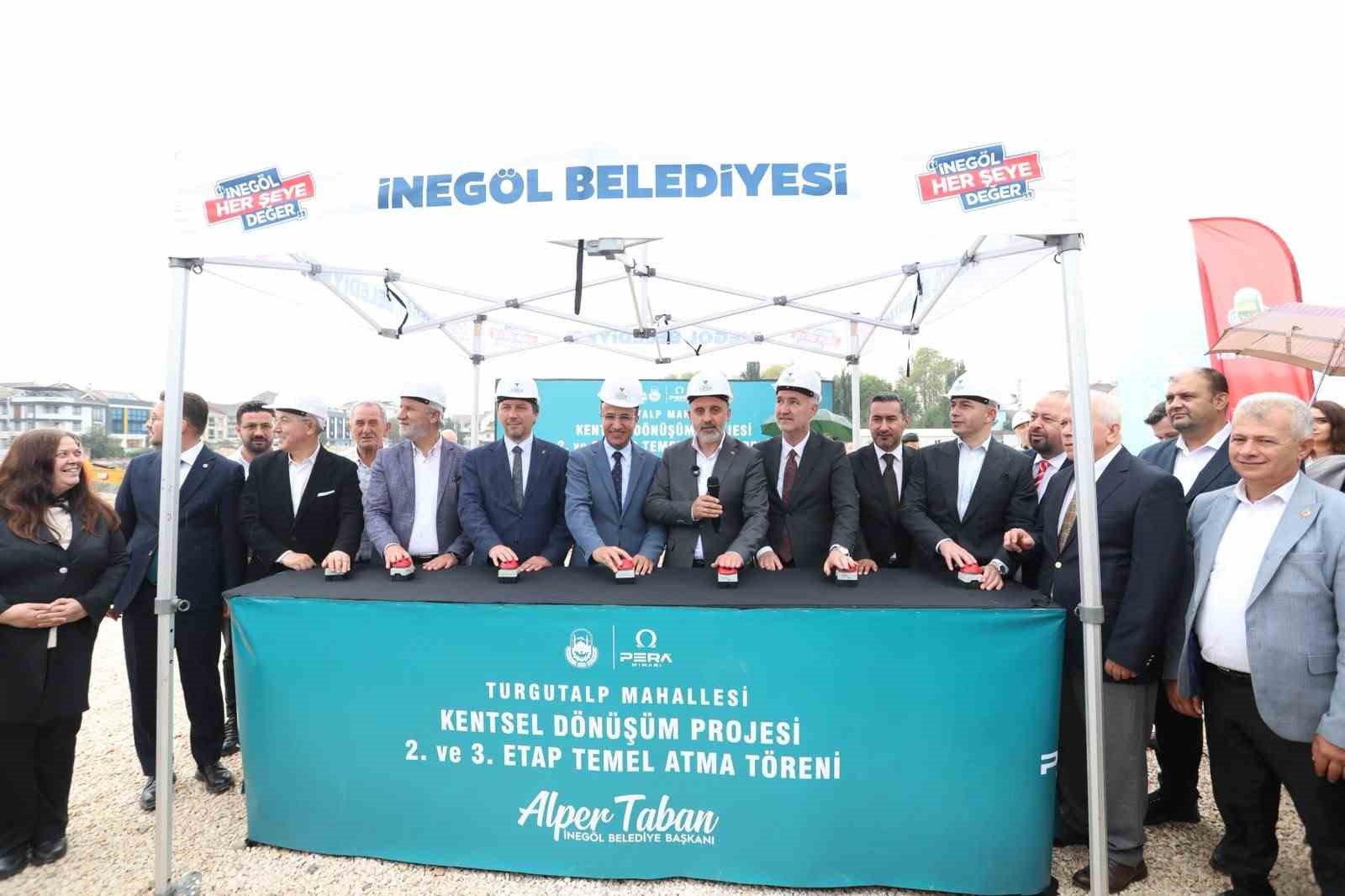 İnegöl’de kentsel dönüşümün 2. ve 3. etaplarında temel atıldı
