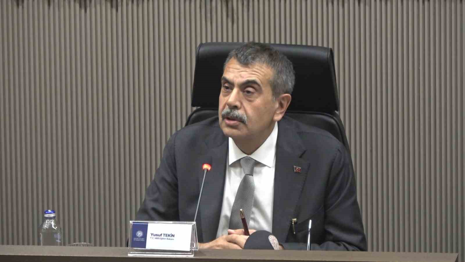 Bakan Tekin, Yalova’da mesleki eğitim-sanayi buluşmasına katıldı
