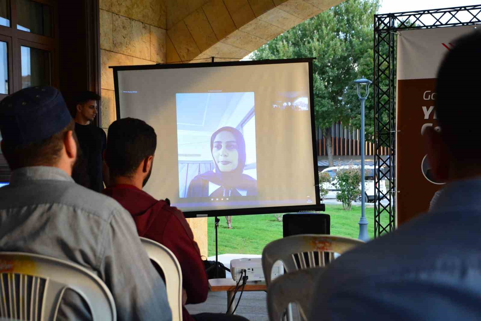 Gazzeli öğrenciden duygulandıran sözler: "Gazze’de her öğrenci sadece iyi bir üniversitede okumak istiyor"
